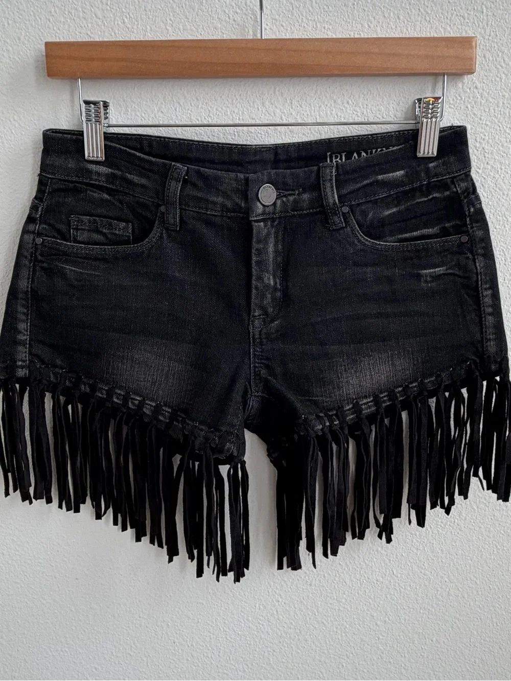 NWT BLANKNYC Black Fringe Denim Shorts Size 25 Festival Boho Western